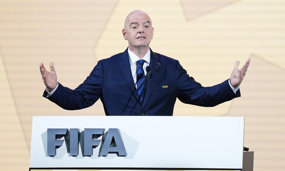 金玟哉不仅